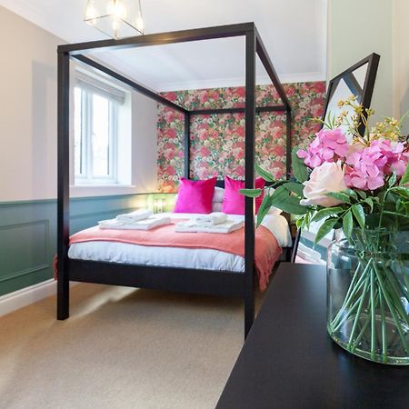 A Gem Nestled In The Heart Of Oxford With Parking! 아파트 외부 사진