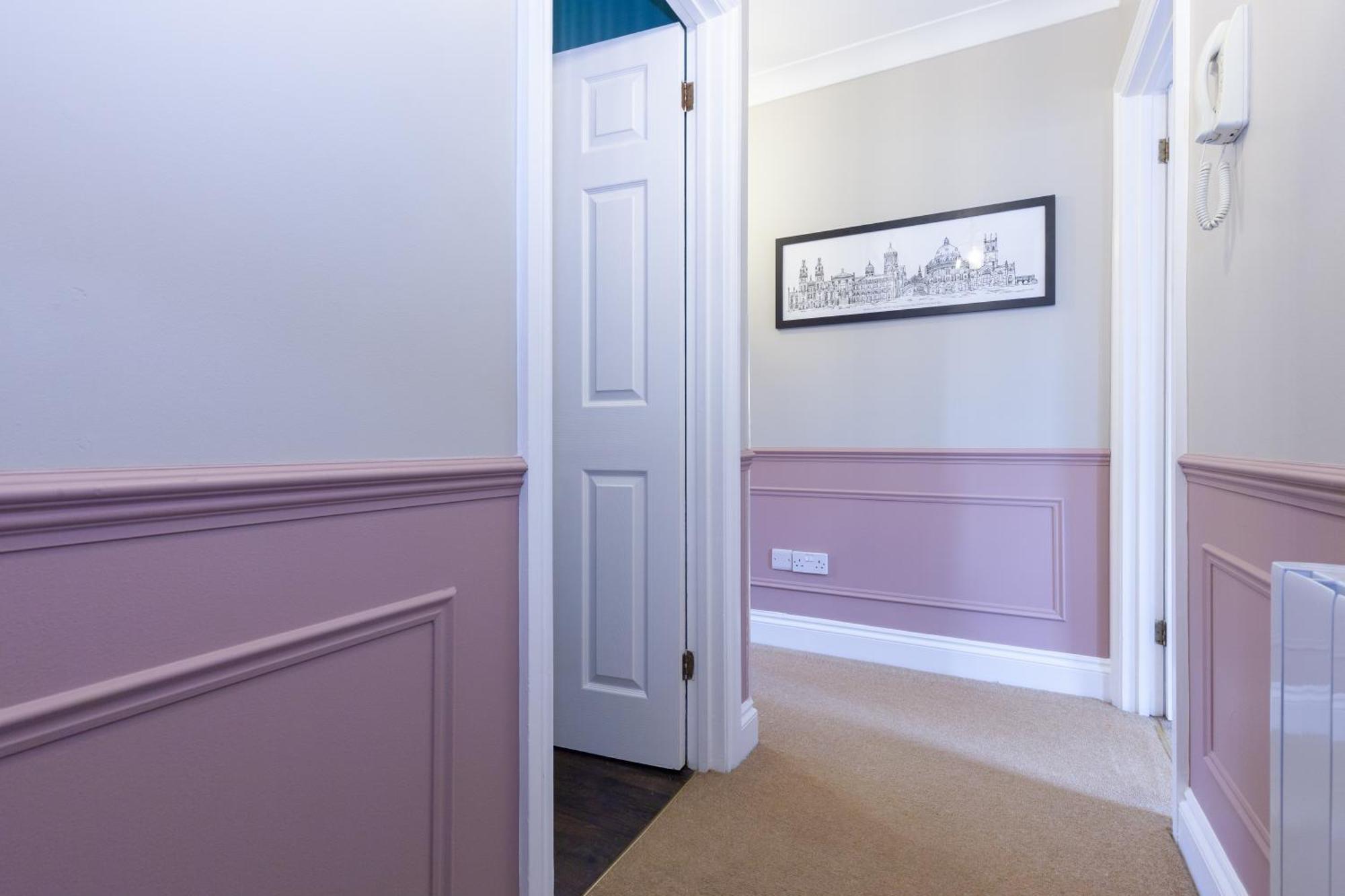 A Gem Nestled In The Heart Of Oxford With Parking! 아파트 외부 사진