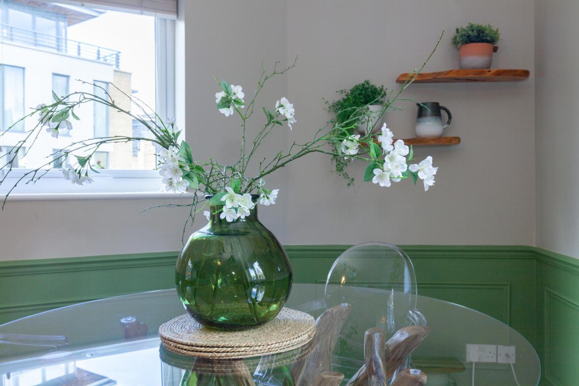 A Gem Nestled In The Heart Of Oxford With Parking! 아파트 외부 사진