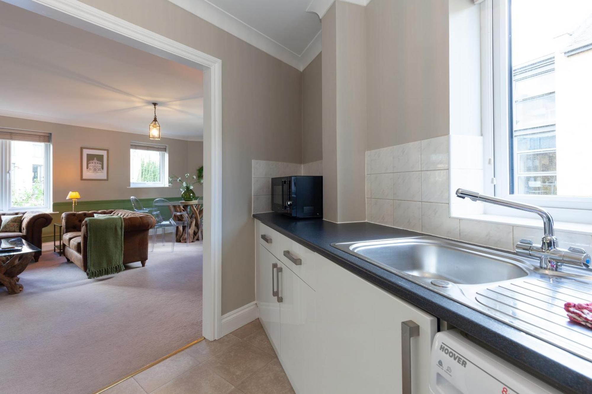 A Gem Nestled In The Heart Of Oxford With Parking! 아파트 외부 사진