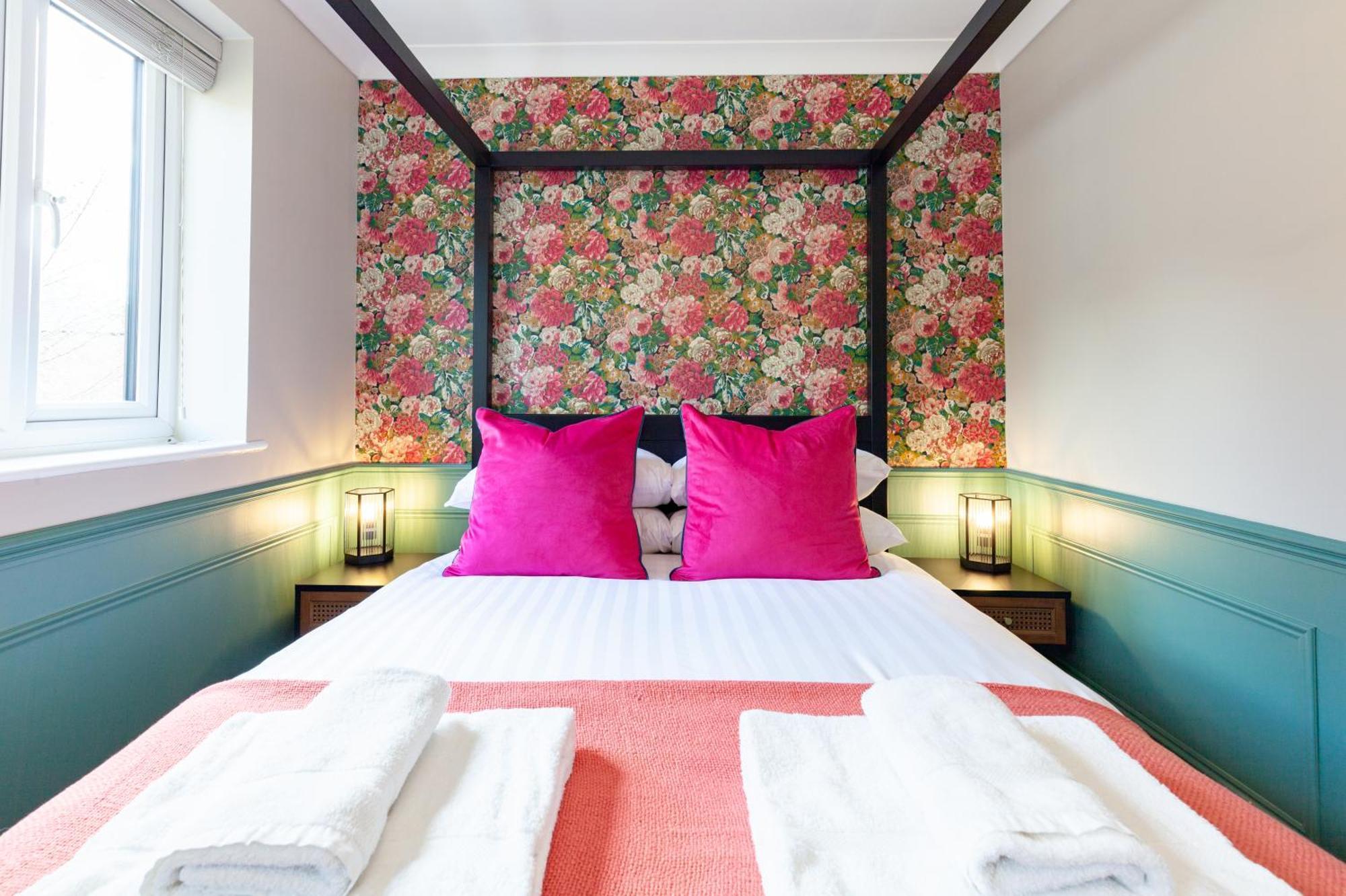 A Gem Nestled In The Heart Of Oxford With Parking! 아파트 외부 사진