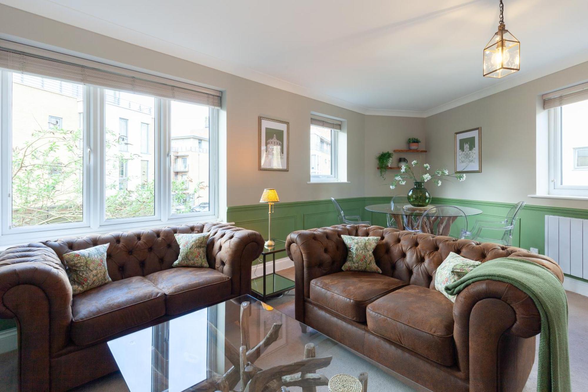 A Gem Nestled In The Heart Of Oxford With Parking! 아파트 외부 사진
