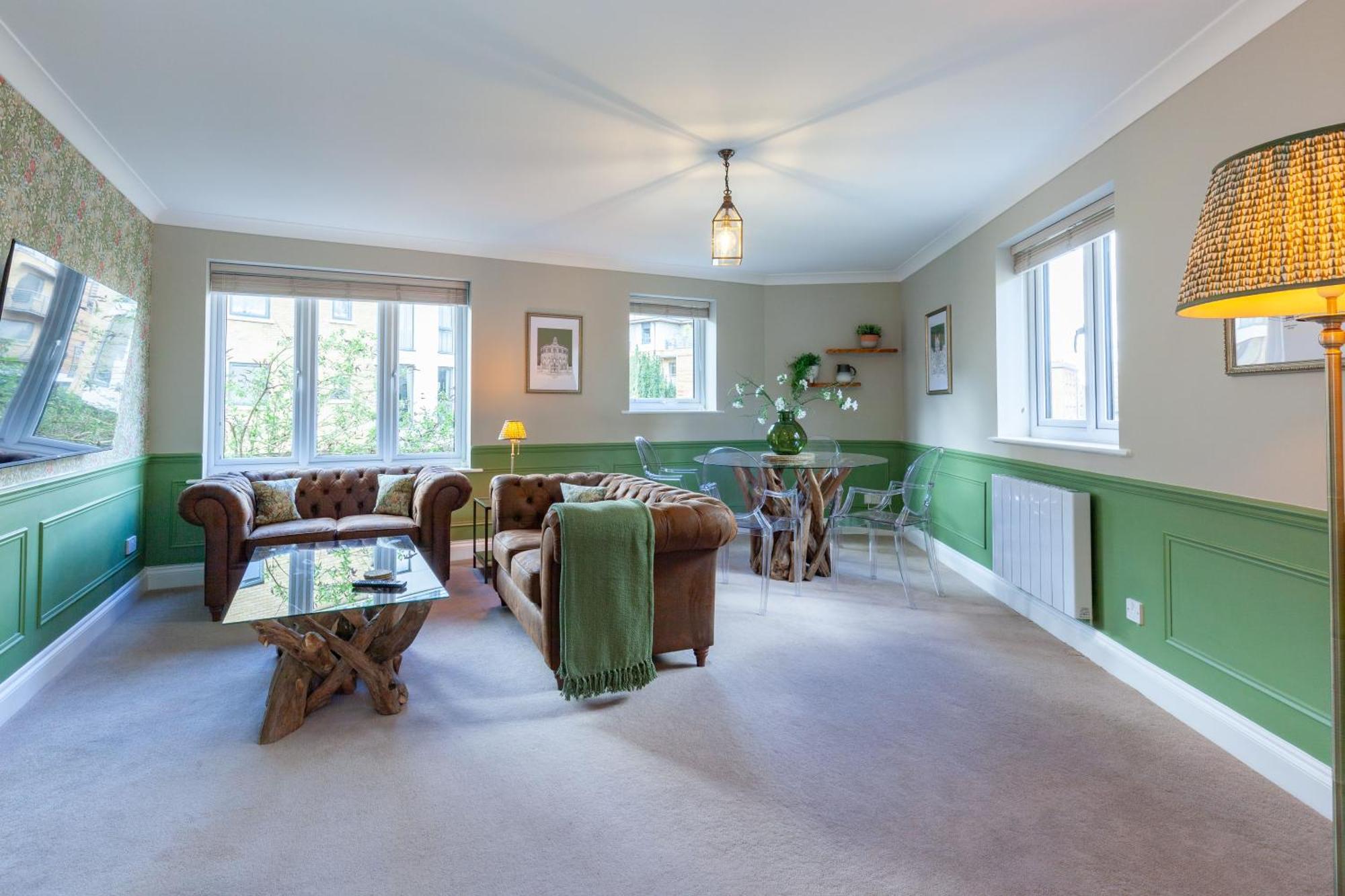 A Gem Nestled In The Heart Of Oxford With Parking! 아파트 외부 사진