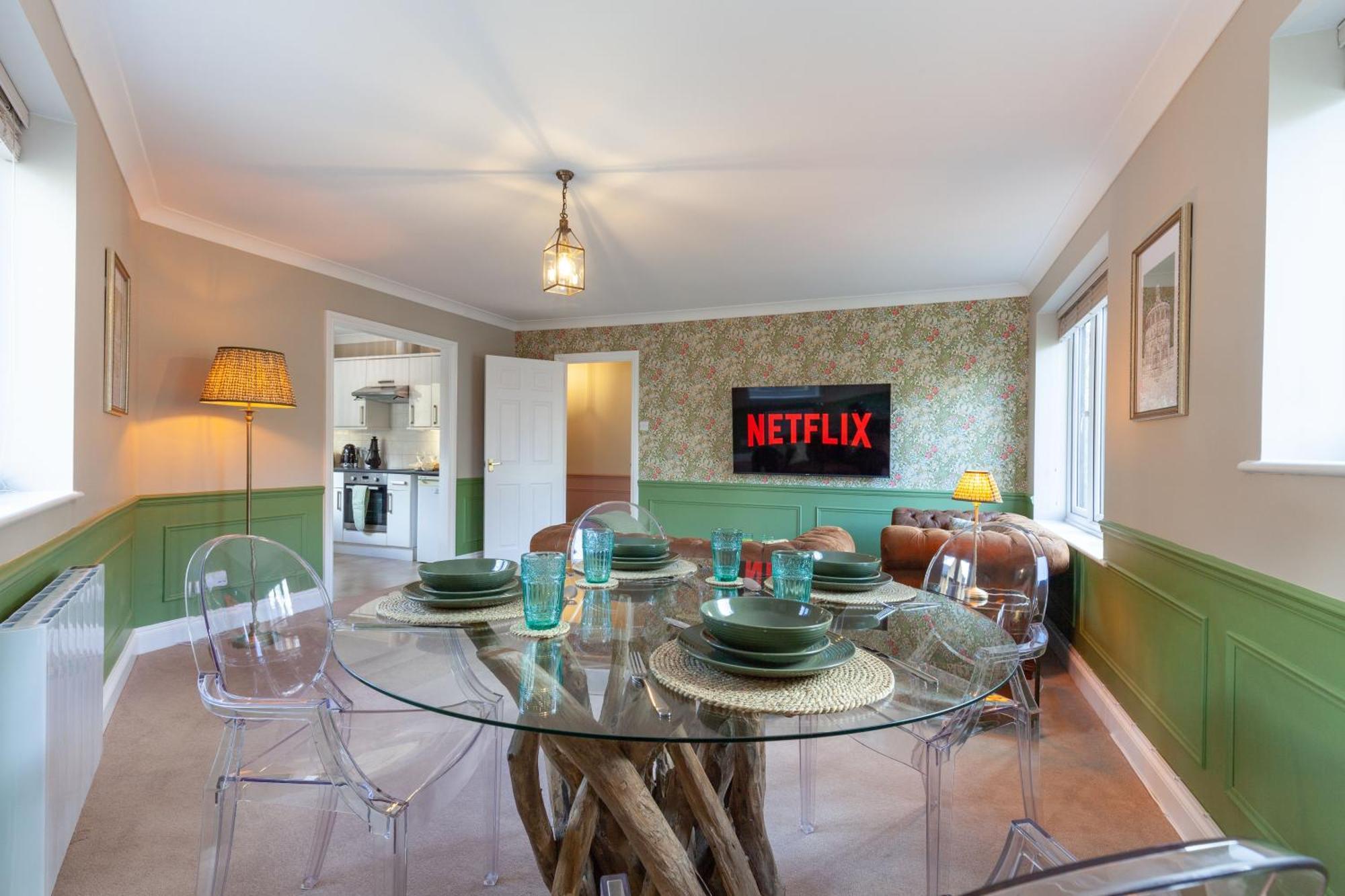 A Gem Nestled In The Heart Of Oxford With Parking! 아파트 외부 사진