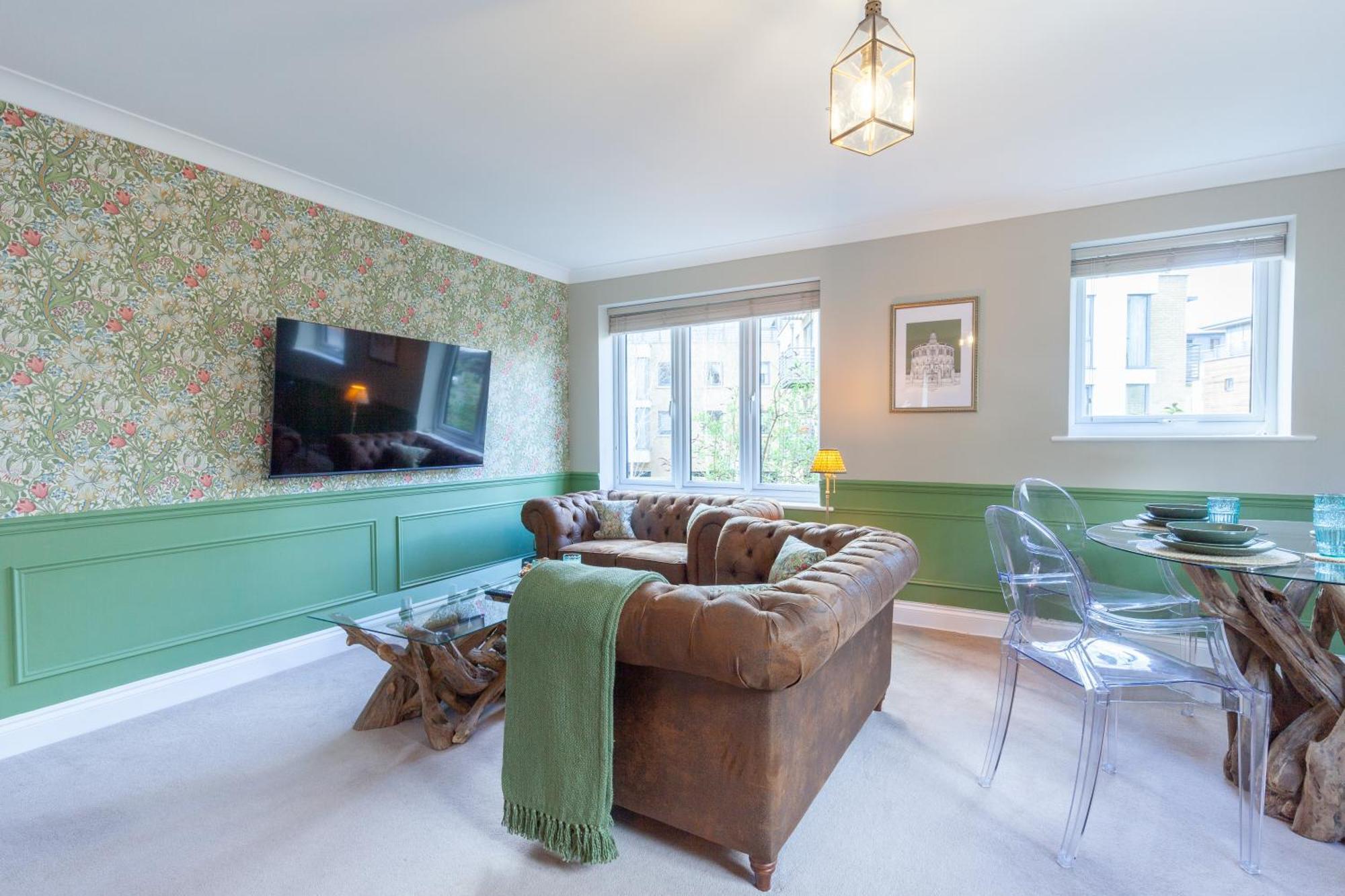 A Gem Nestled In The Heart Of Oxford With Parking! 아파트 외부 사진