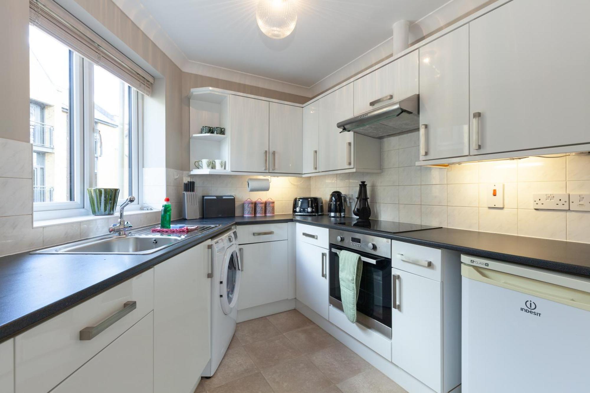 A Gem Nestled In The Heart Of Oxford With Parking! 아파트 외부 사진