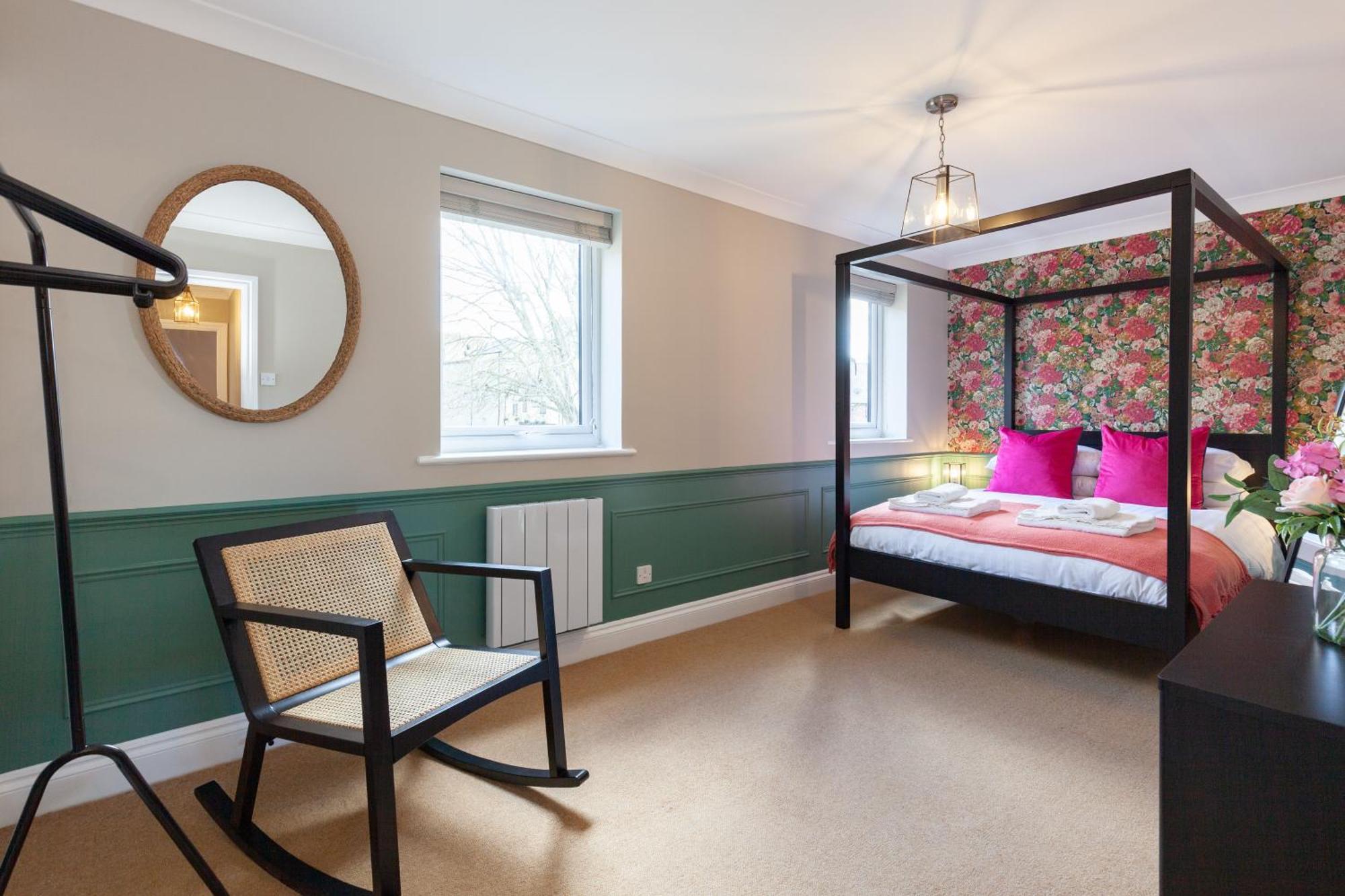 A Gem Nestled In The Heart Of Oxford With Parking! 아파트 외부 사진