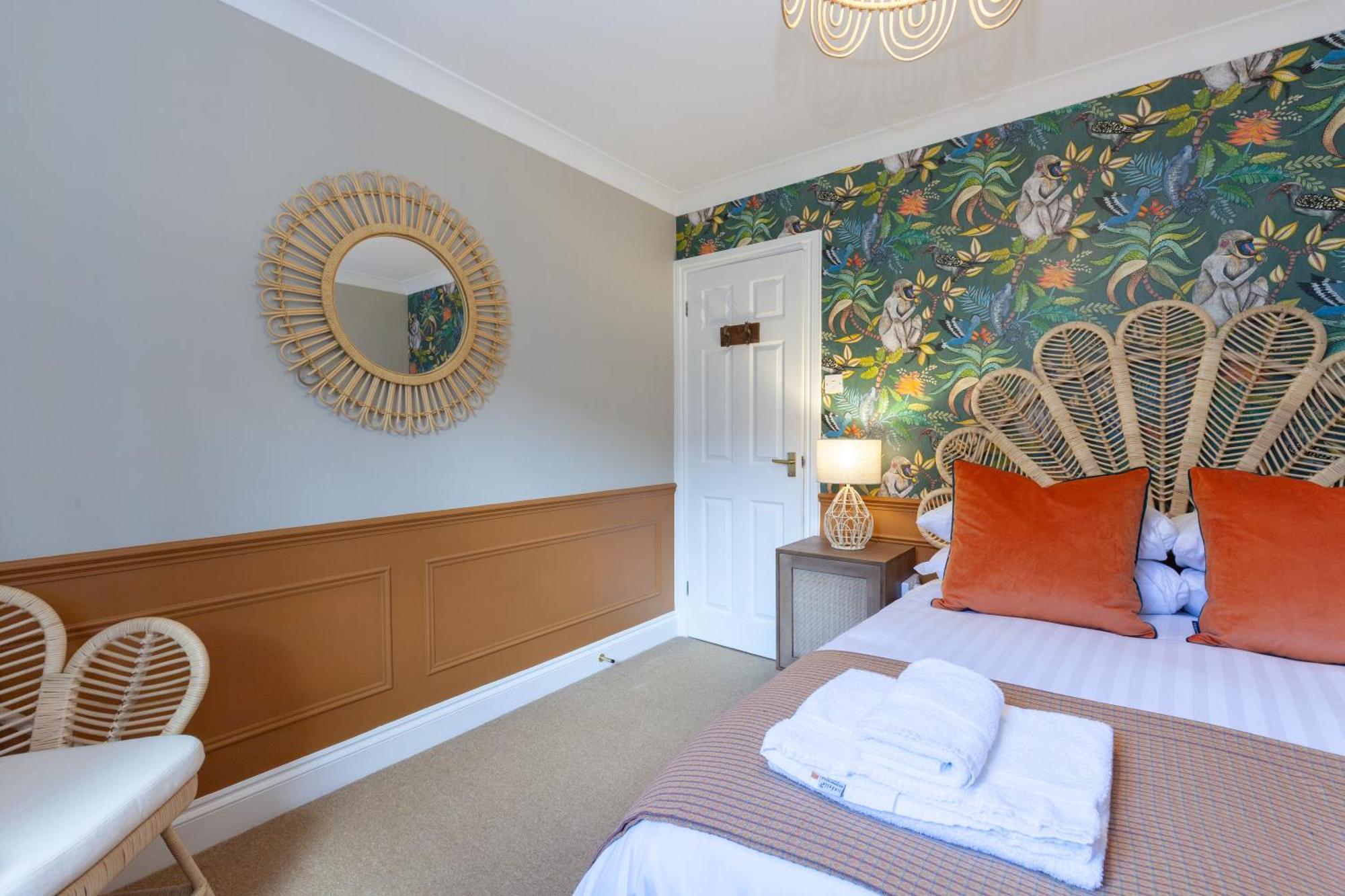 A Gem Nestled In The Heart Of Oxford With Parking! 아파트 외부 사진