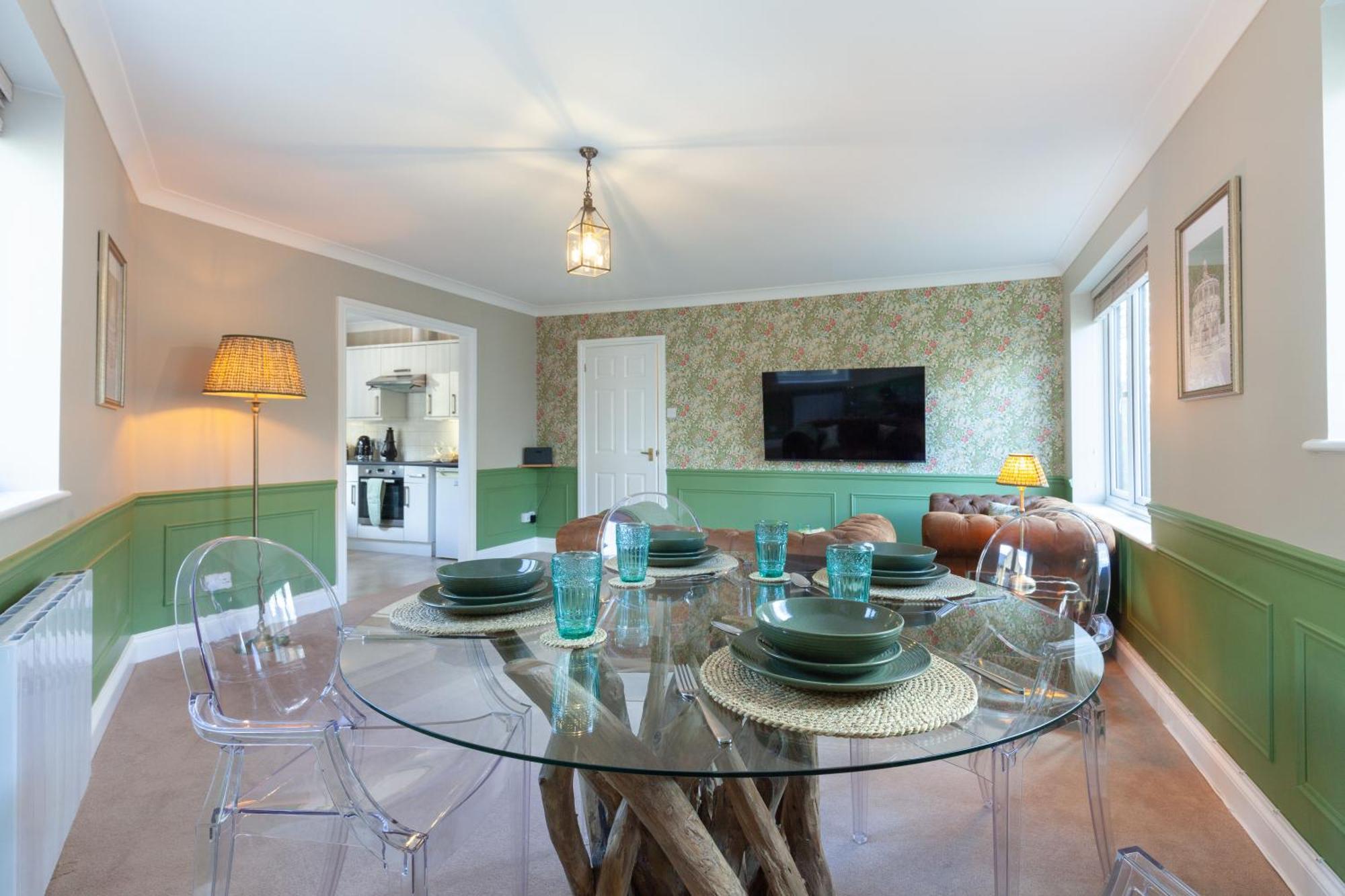 A Gem Nestled In The Heart Of Oxford With Parking! 아파트 외부 사진
